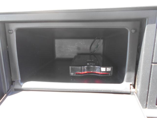 三菱ふそうキャンターコンテナ専用車小型（2t・3t）[写真32]