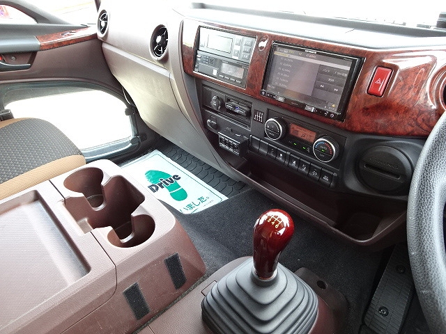 日野レンジャー冷凍車（冷蔵車）中型（4t）[写真21]