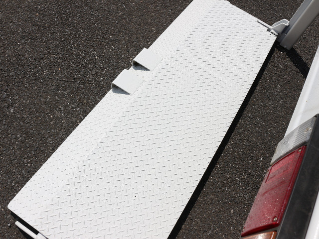 三菱ふそうキャンター深ダンプ（土砂禁ダンプ）小型（2t・3t）[写真12]