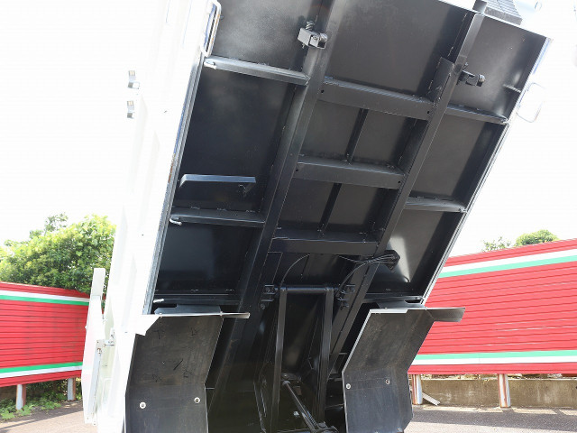 三菱ふそうキャンター深ダンプ（土砂禁ダンプ）小型（2t・3t）[写真17]