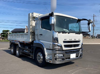 三菱ふそうスーパーグレートダンプ大型（10t）