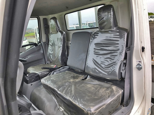 日野デュトロ平ボディ小型（2t・3t）[写真23]