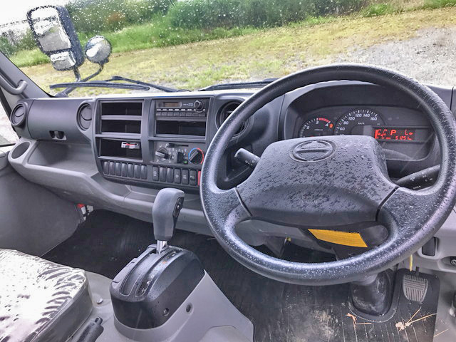 日野デュトロ平ボディ小型（2t・3t）[写真26]