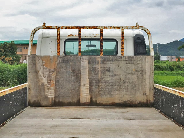 日野デュトロ平ボディ小型（2t・3t）[写真11]