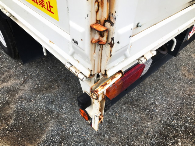 日野デュトロ平ボディ小型（2t・3t）[写真14]