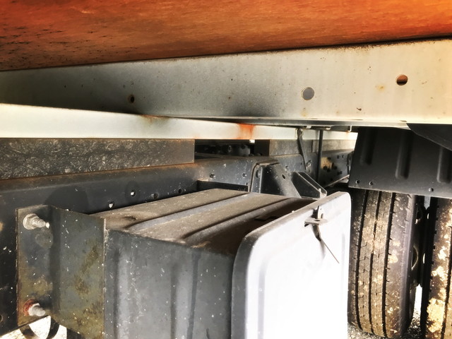 日野デュトロ平ボディ小型（2t・3t）[写真19]