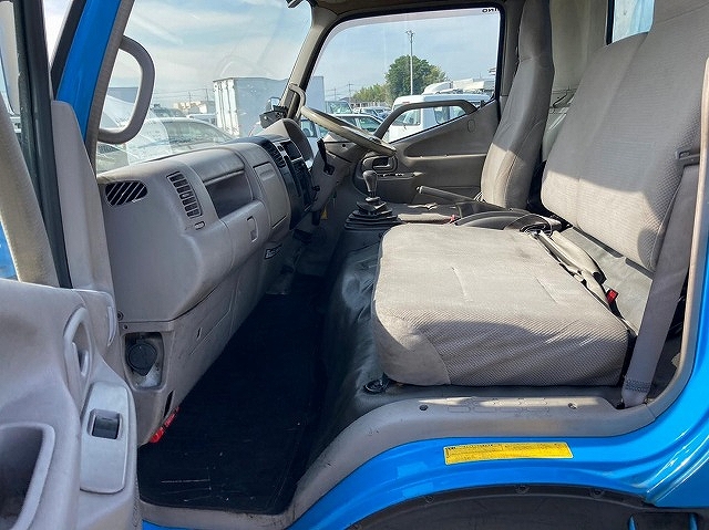 日野デュトロパッカー車（塵芥車）小型（2t・3t）[写真13]