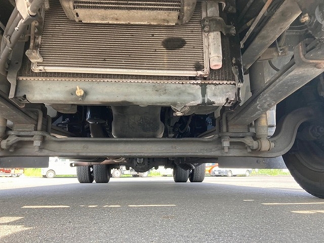 日野デュトロパッカー車（塵芥車）小型（2t・3t）[写真28]