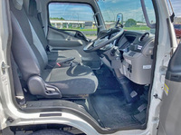 三菱ふそうキャンター冷凍車（冷蔵車）小型（2t・3t）[写真12]