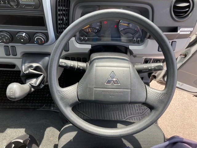 三菱ふそうキャンター冷凍車（冷蔵車）小型（2t・3t）[写真14]