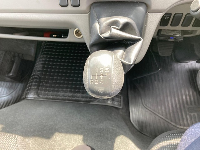 三菱ふそうキャンター冷凍車（冷蔵車）小型（2t・3t）[写真16]