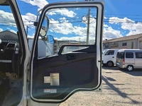 三菱ふそうファイターアルミブロック中型（4t）[写真13]