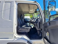 三菱ふそうファイターアルミブロック中型（4t）[写真14]