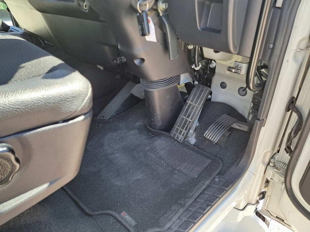 三菱ふそうファイターアルミブロック中型（4t）[写真15]