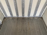 いすゞエルフ冷凍車（冷蔵車）小型（2t・3t）[写真10]