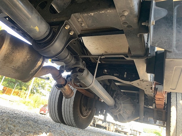 いすゞエルフ冷凍車（冷蔵車）小型（2t・3t）[写真18]