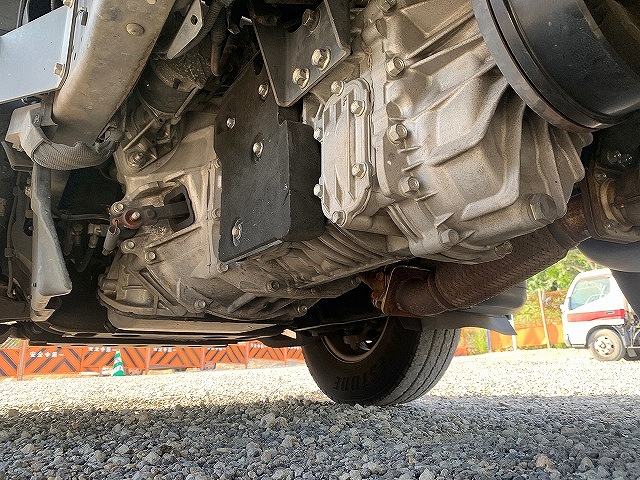 いすゞエルフ冷凍車（冷蔵車）小型（2t・3t）[写真19]