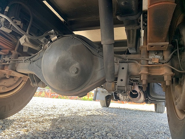 いすゞエルフ冷凍車（冷蔵車）小型（2t・3t）[写真21]