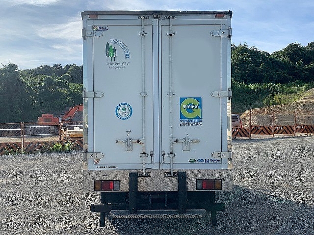 いすゞエルフ冷凍車（冷蔵車）小型（2t・3t）[写真05]