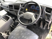 UDトラックスコンドルクレーン3段増トン（6t・8t）[写真20]