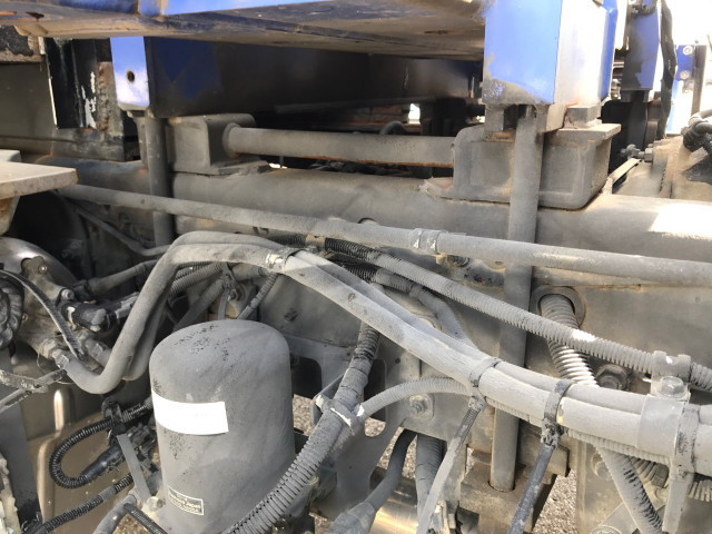 UDトラックスコンドルクレーン3段増トン（6t・8t）[写真30]