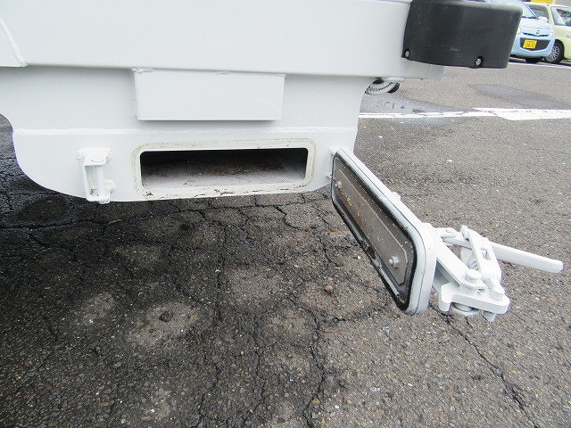 いすゞエルフパッカー車（塵芥車）小型（2t・3t）[写真19]