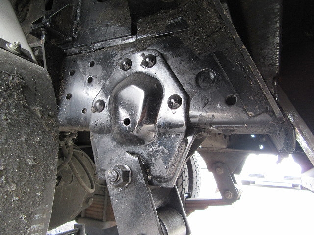 いすゞエルフパッカー車（塵芥車）小型（2t・3t）[写真26]