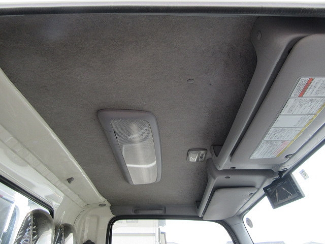 いすゞエルフパッカー車（塵芥車）小型（2t・3t）[写真36]