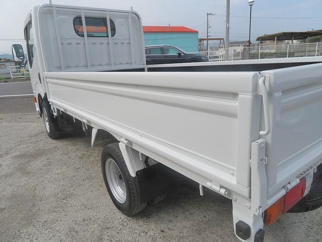 日産アトラス平ボディ小型（2t・3t）[写真02]