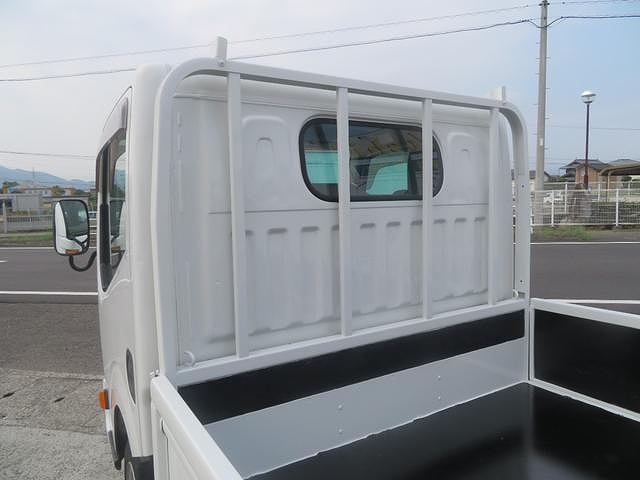 日産アトラス平ボディ小型（2t・3t）[写真08]