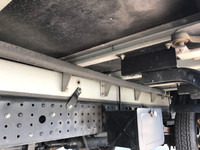 三菱ふそうキャンターアルミバン小型（2t・3t）[写真26]