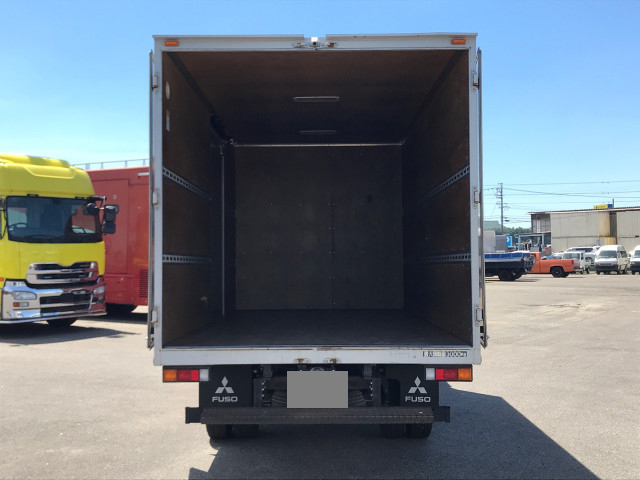 三菱ふそうキャンターアルミバン小型（2t・3t）[写真09]
