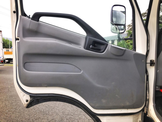 日野デュトロ平ボディ小型（2t・3t）[写真27]