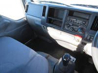 UDトラックスコンドルタンク車（タンクローリー）中型（4t）[写真12]