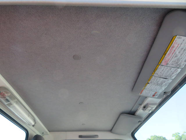 UDトラックスコンドルタンク車（タンクローリー）中型（4t）[写真17]