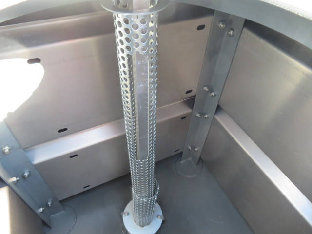 UDトラックスコンドルタンク車（タンクローリー）中型（4t）[写真26]