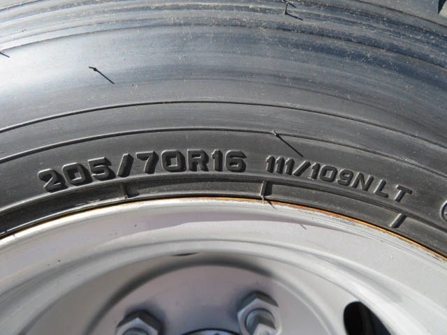 UDトラックスコンドルタンク車（タンクローリー）中型（4t）[写真39]