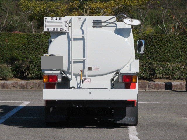 UDトラックスコンドルタンク車（タンクローリー）中型（4t）[写真07]