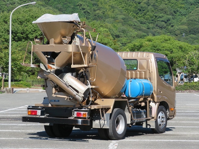 日野デュトロミキサー車（コンクリートミキサー）小型（2t・3t）[写真02]