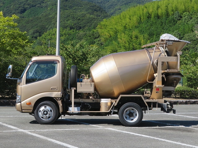 日野デュトロミキサー車（コンクリートミキサー）小型（2t・3t）[写真03]