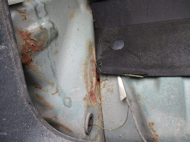 UDトラックスクオントレーラーヘッド（トラクターヘッド）大型（10t）[写真19]