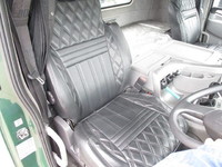 UDトラックスクオントレーラーヘッド（トラクターヘッド）大型（10t）[写真22]