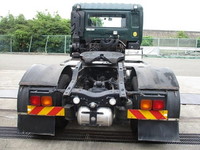 UDトラックスクオントレーラーヘッド（トラクターヘッド）大型（10t）[写真03]