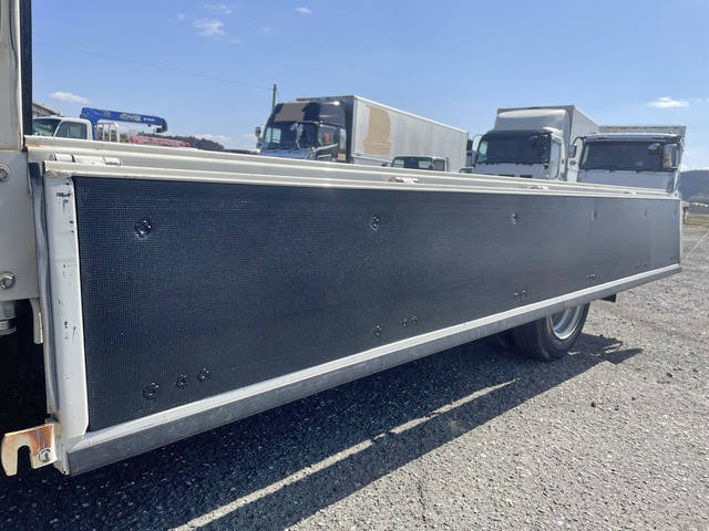 トヨタトヨエース平ボディ小型（2t・3t）[写真16]