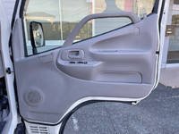 トヨタトヨエース平ボディ小型（2t・3t）[写真28]