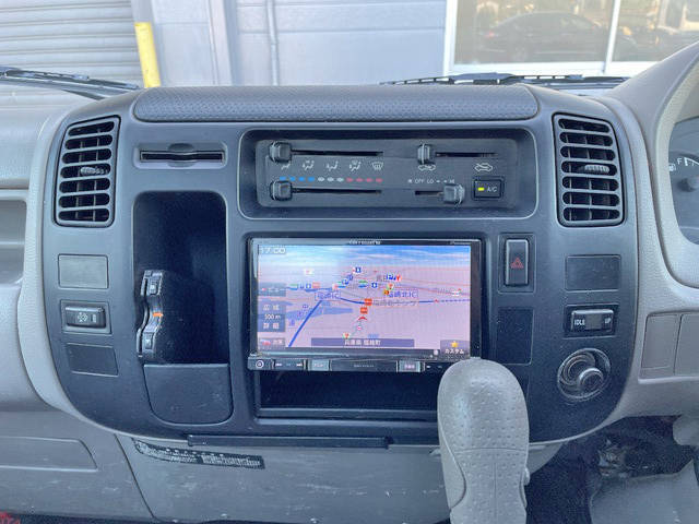 トヨタトヨエース平ボディ小型（2t・3t）[写真35]