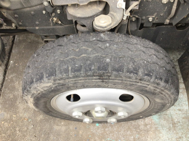 いすゞエルフダンプ小型（2t・3t）[写真15]