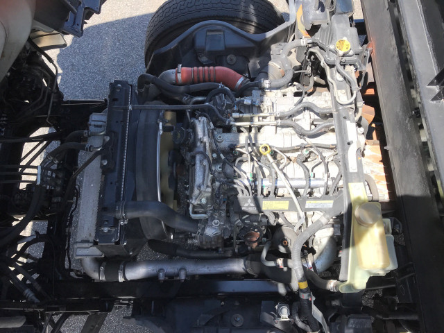 三菱ふそうキャンター平ボディ小型（2t・3t）[写真18]