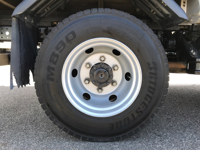 三菱ふそうキャンター平ボディ小型（2t・3t）[写真20]