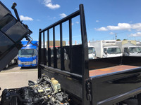 三菱ふそうキャンター平ボディ小型（2t・3t）[写真22]